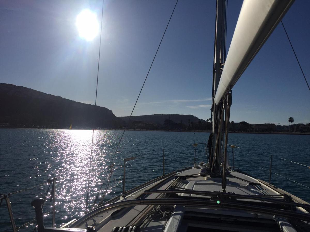 Sailing Lägenhet Cagliari Exteriör bild